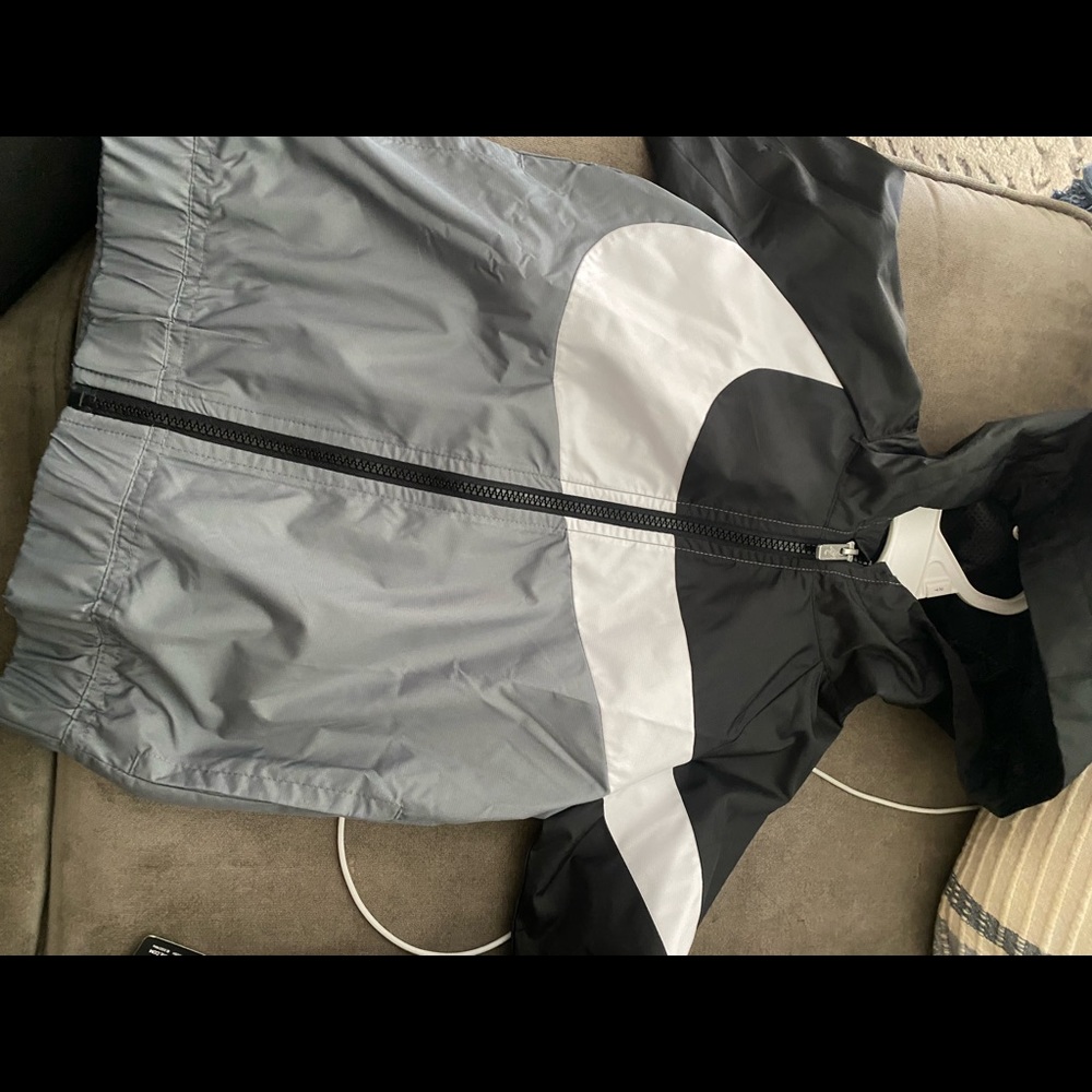 Brand new Nike windbreaker
